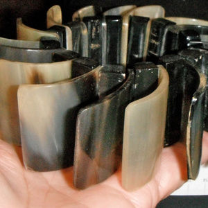 Monies stretch bracelet massive gerda lynggaard buffalo horn fins